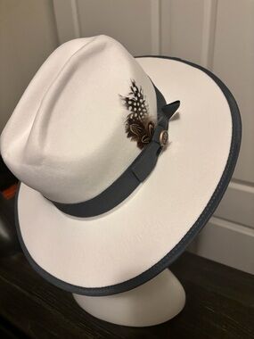 White Fedora Hat with Gray Trim and Feather Accent
